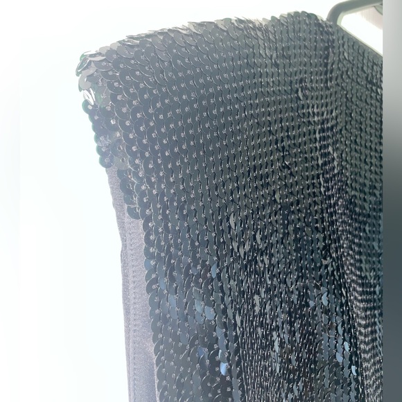 Express Sequin Midi Dress with shoulder pads Black style# 07806671 NWOT New - Picture 8 of 12